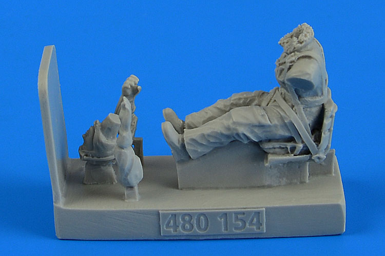 1/48 Soviet Woman Pilot WWII w/ seat for Po-2