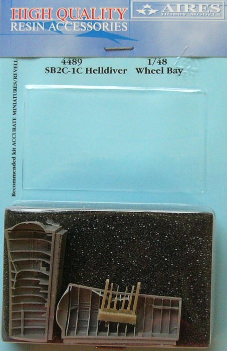 1/48 SB2C-1C Helldiver wheel bay (ACCUR/REV)