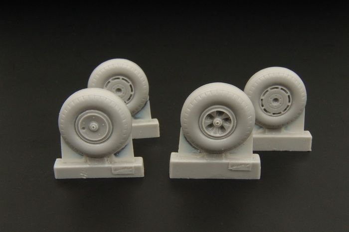 1/48 Wheels for  F.Barracuda Mk.II (two types)