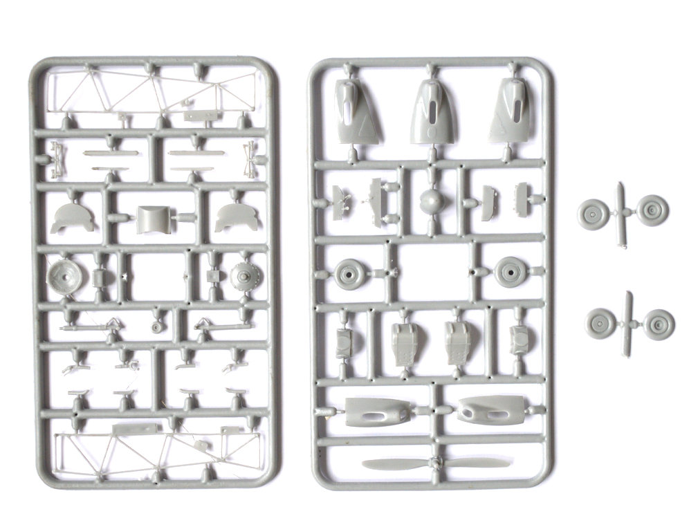 Maquette Mikromir Yakovlev Yak-18 Max - Échelle 1/48 - Kit Neuf MM48-011