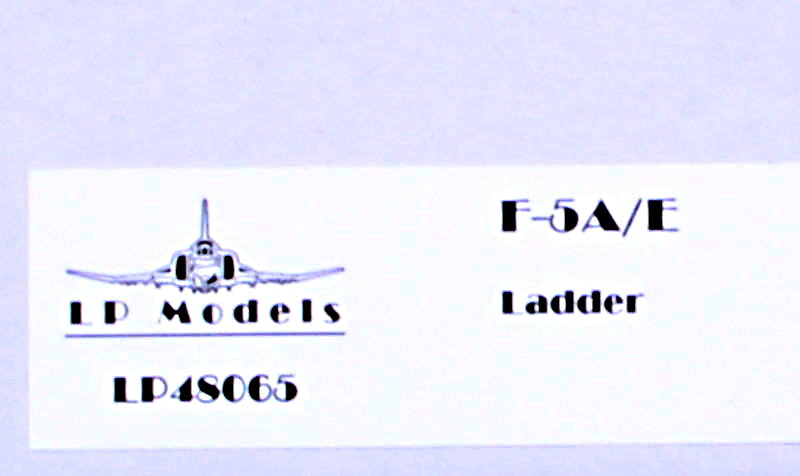 1/48 F-5 A/E Ladder