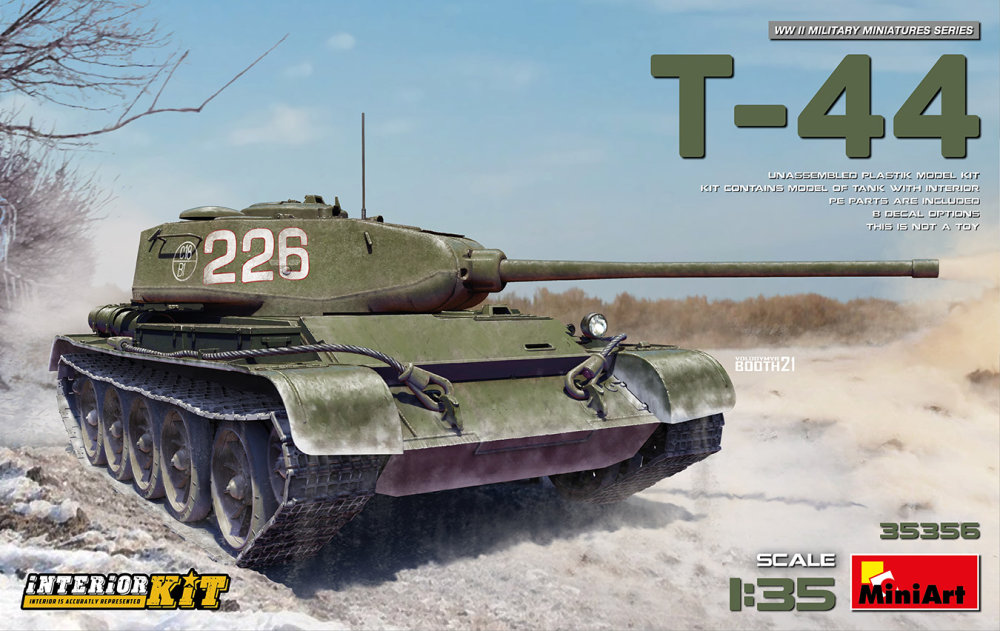 1/35 T-44 w/ Interior Kit (8x camo)