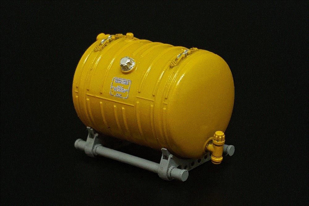 1/48 Mi-24D internal additional fuel tank (resin)