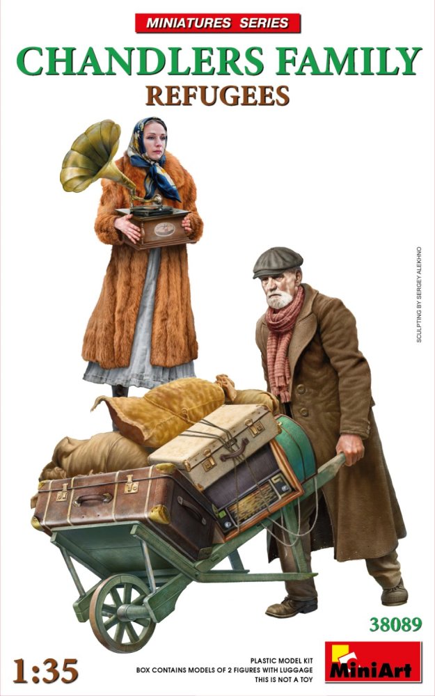 1/35 Refugees - Chandlers Family (2 fig.& luggage)
