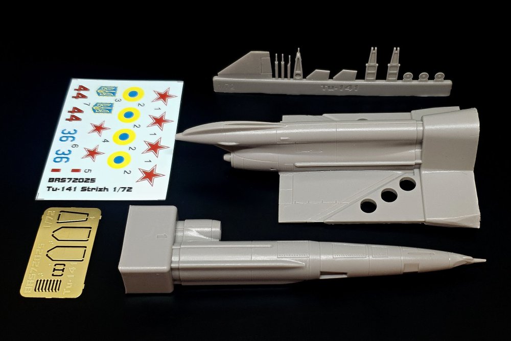 1/72 Tu-141 Strizh - Soviet Jet Drone (resin kit)