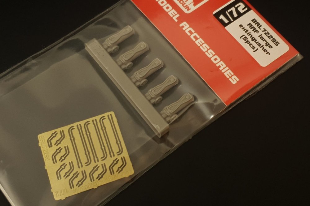1/72 RAF large extingusher (5 pcs.)