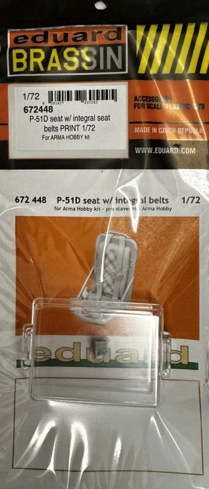 BRASSIN 1/72 P-51D seat w/ integ.seatbelts (ARMA)