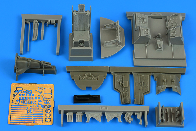 1/32 A-1H (Yenkee seat) Skyraider cockpit set